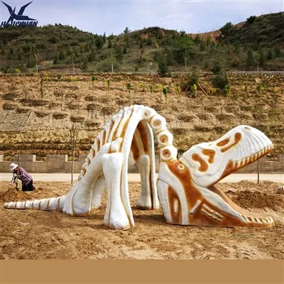 Имитированный скелет динозавра